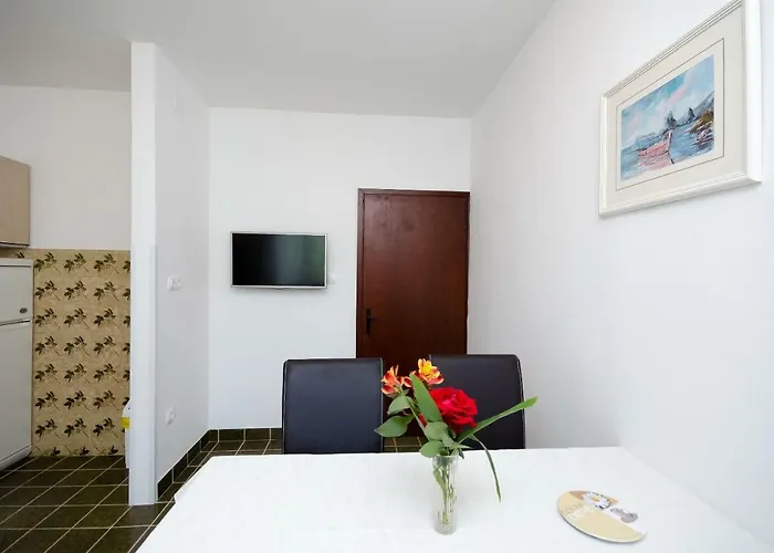 Marija I Lino アパート *