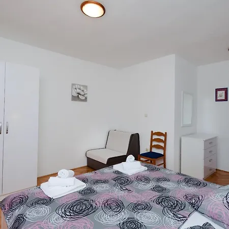 Marija & Lino Apartment Lopar