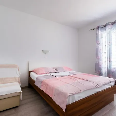 Apartment Marija & Lino